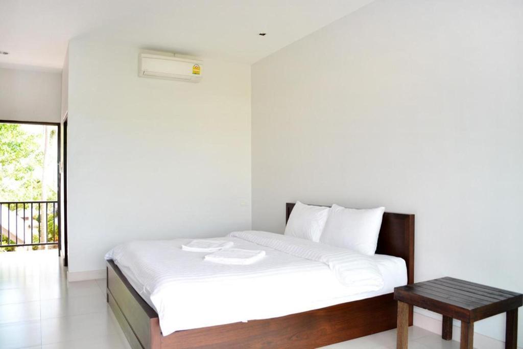 The Nidhra Boutique Resort Baan Tai Room photo