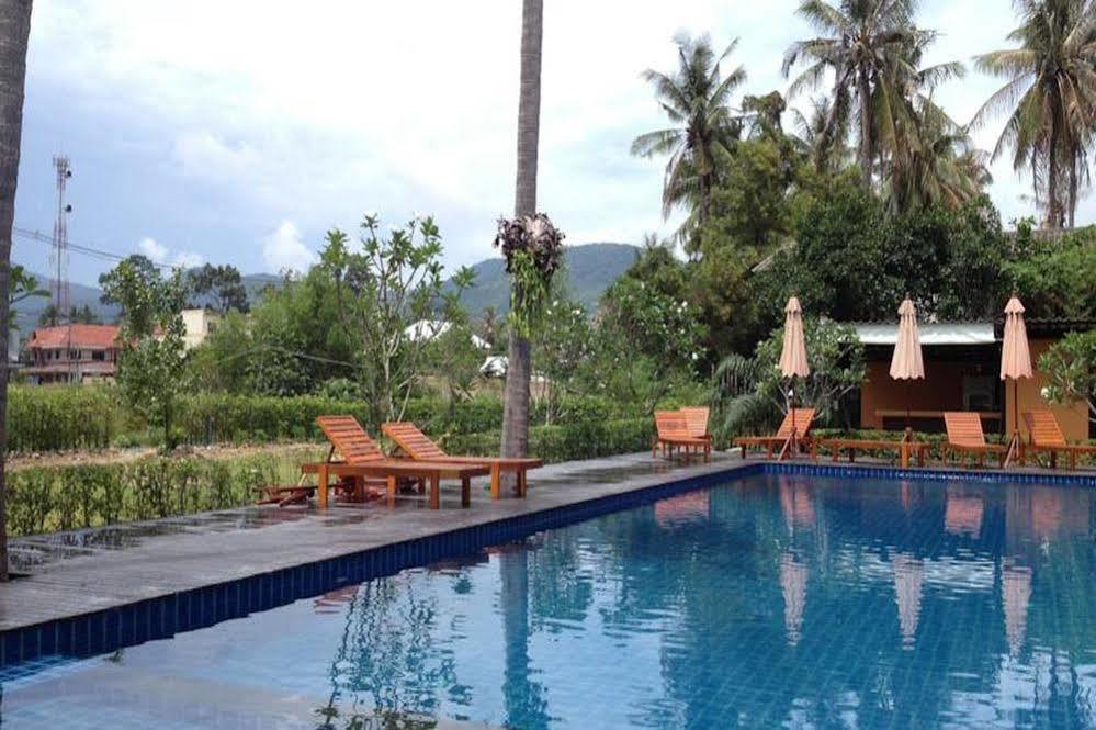 The Nidhra Boutique Resort Baan Tai Exterior photo